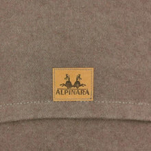 Laden Sie das Bild in den Galerie-Viewer, Alpinara civic cushion. Alpinara Hirschkissen.   