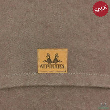Laden Sie das Bild in den Galerie-Viewer, Alpinara civic cushion. Alpinara Hirschkissen.   
